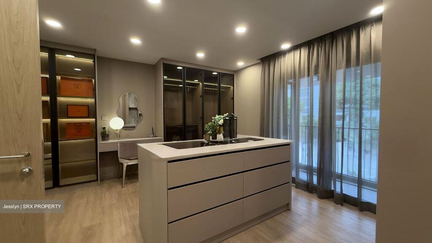 Shrewsbury Road (D11), Terrace #515590771